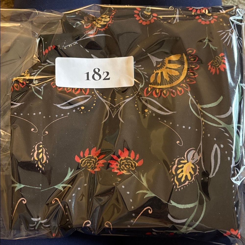 Cabi Women's Sleeveless Floral Blouse Size S Multicolor Tie neck Casual sku182 - Picture 12 of 12